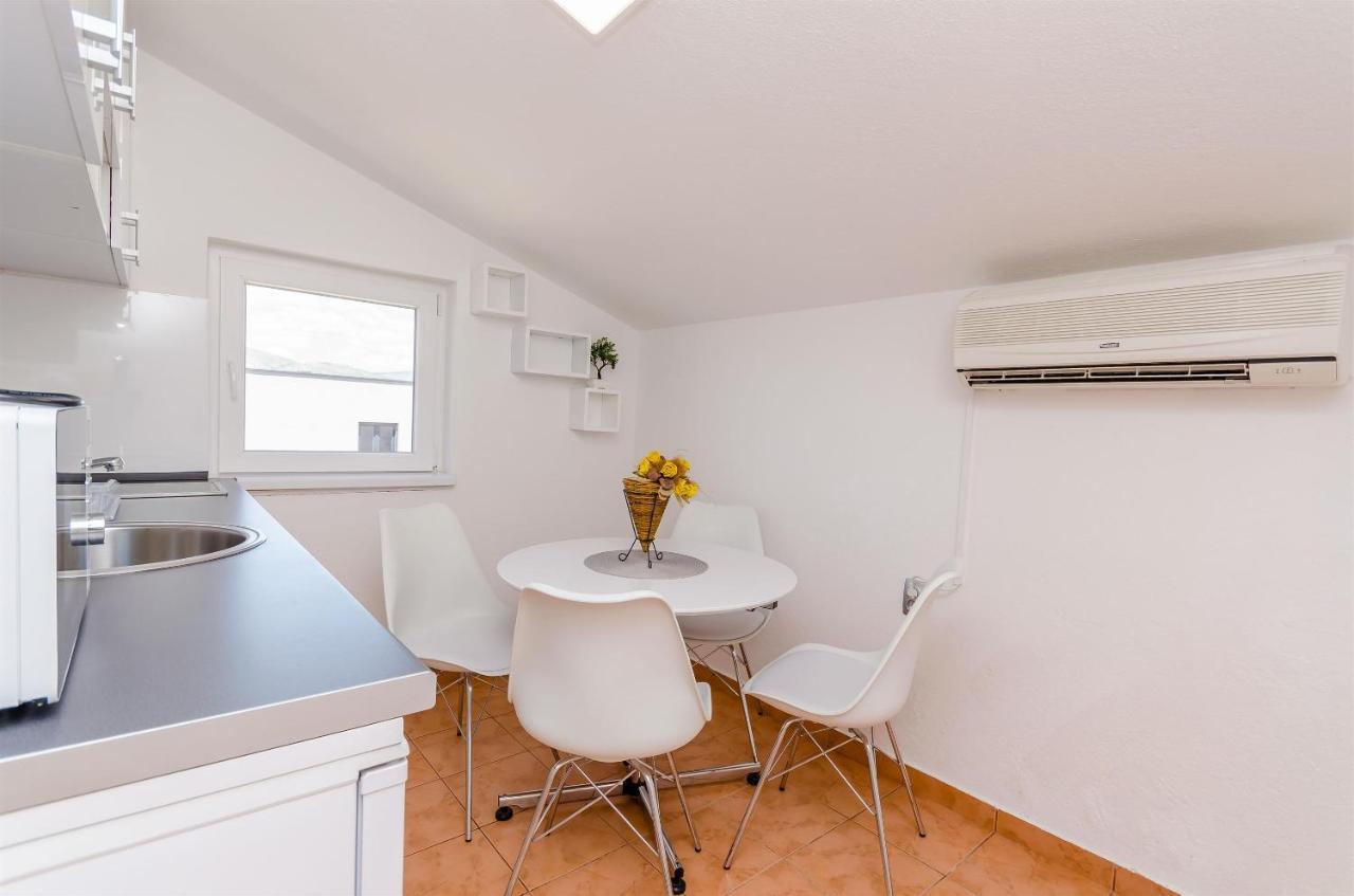 Apartment Ljubica Okrug Gornji Kültér fotó